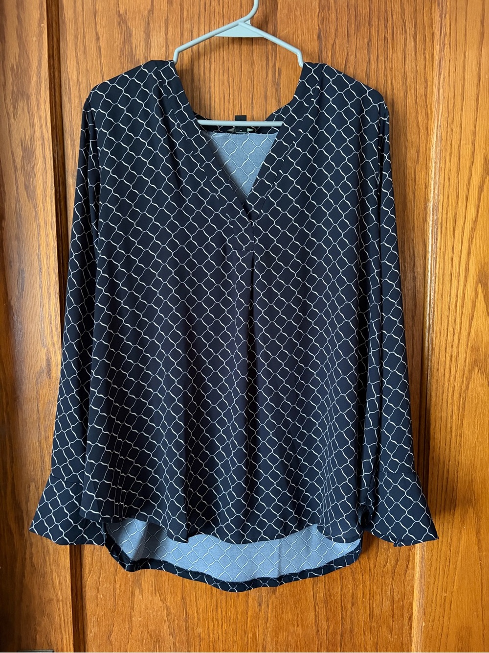 Ann Taylor Black Geometric V-Neck Tunic
